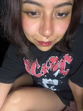 Snapshot of kiss-Me01 chatting on 26, 5, 2026 kiss-Me01 online show from 26, 5, 2026