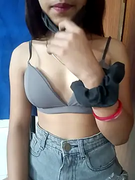 Sexy aakansha online show from 16, 5, 2026