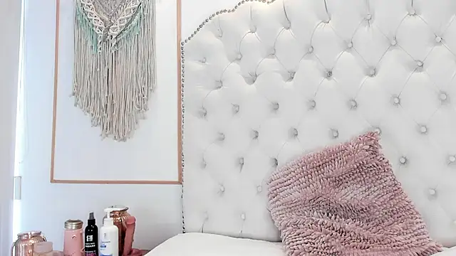 Snapshot of Sara_funy chatting on 12, 3, 2026 Sara funy online show from 12, 3, 2026