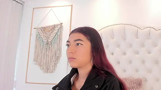 Snapshot of Sara_funy chatting on 8, 4, 2026 Sara funy online show from 8, 4, 2026