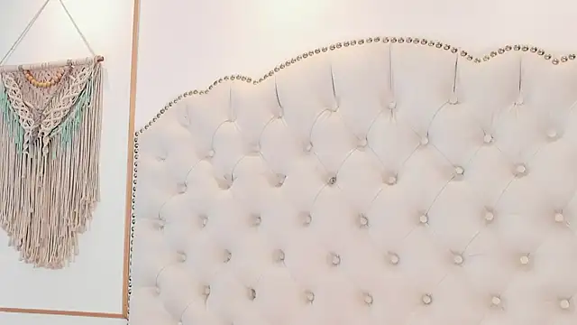 Snapshot of Sara_funy chatting on 11, 4, 2026 Sara funy online show from 11, 4, 2026