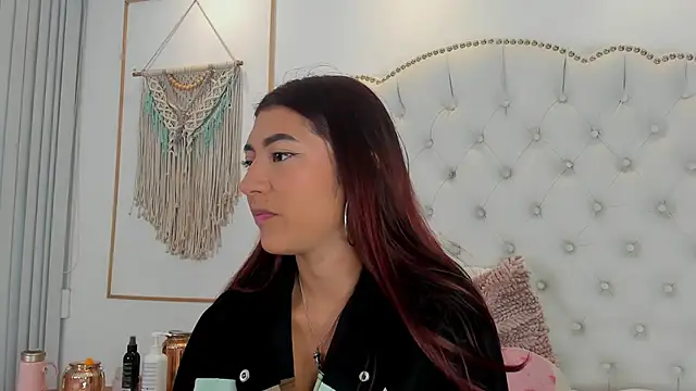 Snapshot of Sara_funy chatting on 15, 4, 2026 Sara funy online show from 15, 4, 2026