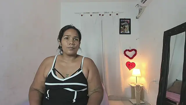 Snapshot of mariana_villa72 chatting on 27, 6, 2026 mariana villa72 online show from 27, 6, 2026