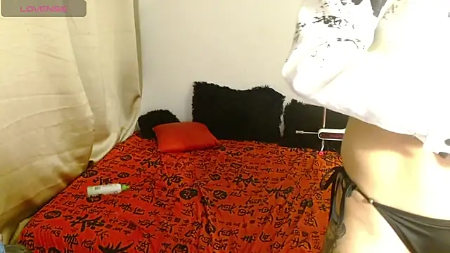 Divinejewel69 online show from 27, 3, 2026