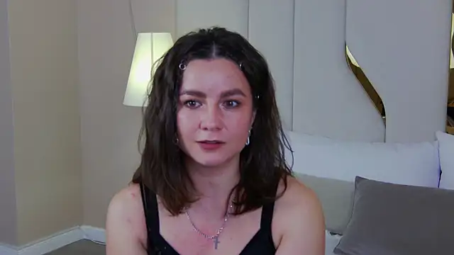 HelenaMarble online show from 4, 3, 2026