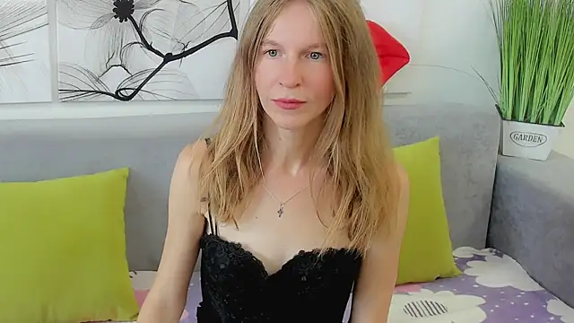 Mira XOo online show from 20, 7, 2026