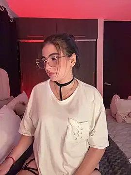 SamanthaValmont online show from 3, 4, 2026