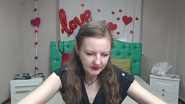 MeganPirs online show from 6, 4, 2026