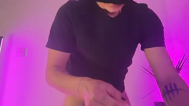 Snapshot of ThirtyDicks chatting on 28, 2, 2026 ThirtyDicks online show from 28, 2, 2026