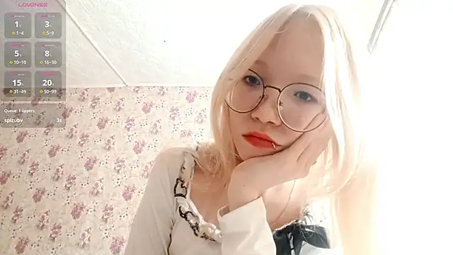 Snapshot of SoniqBliss chatting on 28, 2, 2026 SoniqBliss online show from 28, 2, 2026