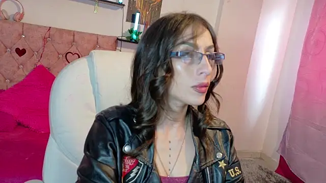 Miis Beella online show from 6, 4, 2026