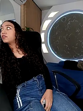 ritzabeth daniel online show from 23, 3, 2026