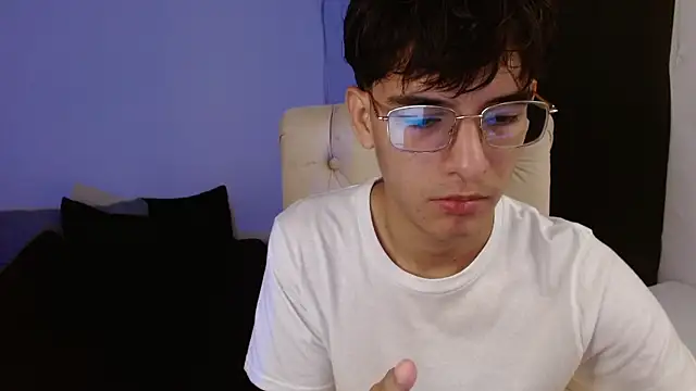 Snapshot of noah_millerx chatting on 12, 7, 2026 noah millerx online show from 12, 7, 2026