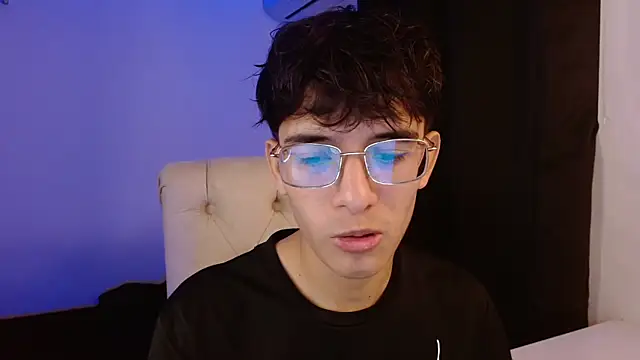 Snapshot of noah_millerx chatting on 14, 7, 2026 noah millerx online show from 14, 7, 2026