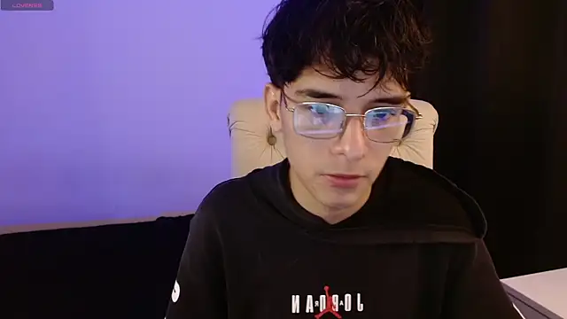 Snapshot of noah_millerx chatting on 23, 7, 2026 noah millerx online show from 23, 7, 2026