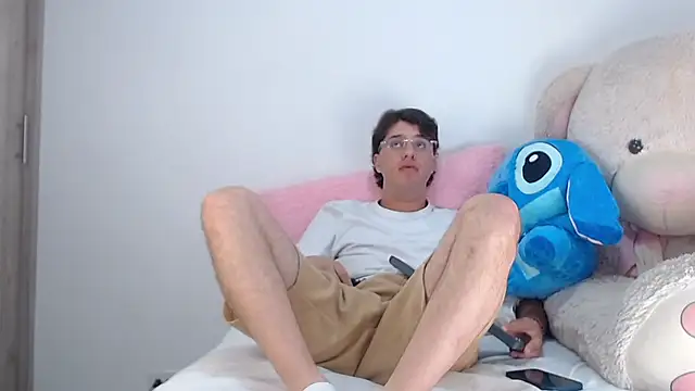 EXCLUSIVE8 online show from 20, 5, 2026