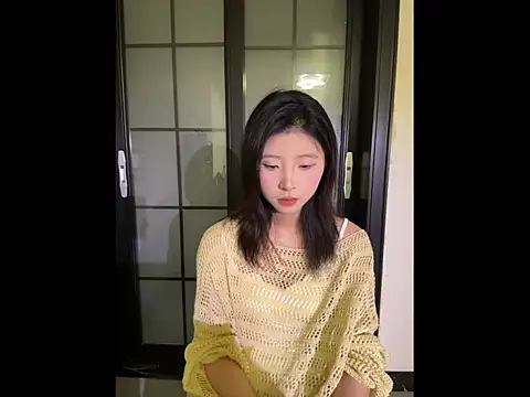 Y--F--LOVE online show from 4, 3, 2026