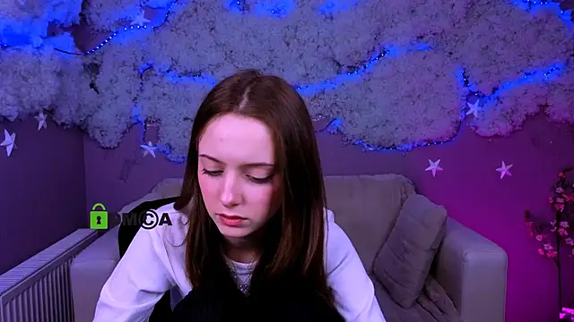 chloe ley online show from 30, 4, 2026