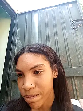 ginevere 20 online show from 13, 4, 2026