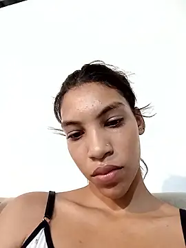 Snapshot of ginevere_20 chatting on 12, 6, 2026 ginevere 20 online show from 12, 6, 2026