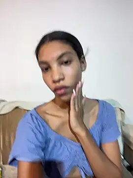 Snapshot of ginevere_20 chatting on 18, 7, 2026 ginevere 20 online show from 18, 7, 2026