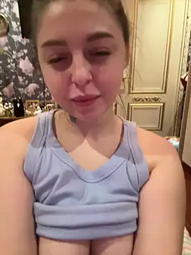 Snapshot of VanessaRaigen chatting on 1, 3, 2026 VanessaRaigen online show from 1, 3, 2026