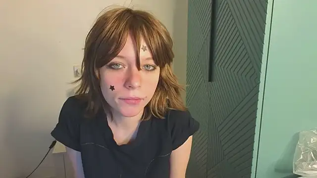 Snapshot of MollySally chatting on 24, 6, 2026 MollySally online show from 24, 6, 2026