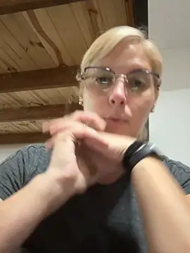 Snapshot of romi13 chatting on 17, 7, 2026 romi13 online show from 17, 7, 2026