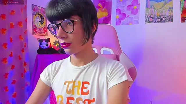 Madeline 21 online show from 15, 3, 2026