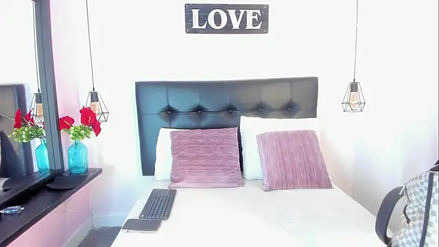 KatallelaMurillo online show from 16, 4, 2026