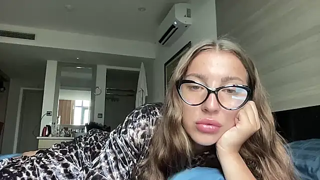 Kit kata online show from 13, 4, 2026