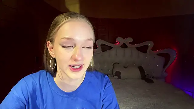 Anika Socutehe online show from 31, 3, 2026