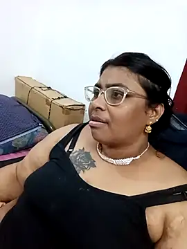 Snapshot of deepika-mallus chatting on 2, 3, 2026 deepika-mallus online show from 2, 3, 2026