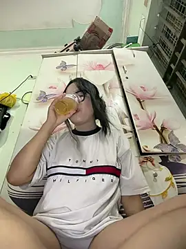 Leeeeiu online show from 24, 7, 2026