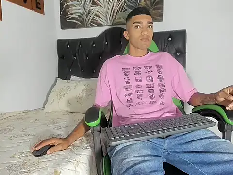 Snapshot of mauricio_smiith chatting on 1, 3, 2026 mauricio smiith online show from 1, 3, 2026