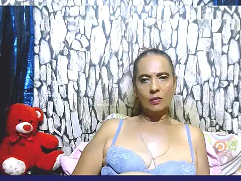 Hot queen58 online show from 15, 4, 2026