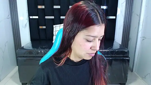 Sophirose a online show from 6, 3, 2026