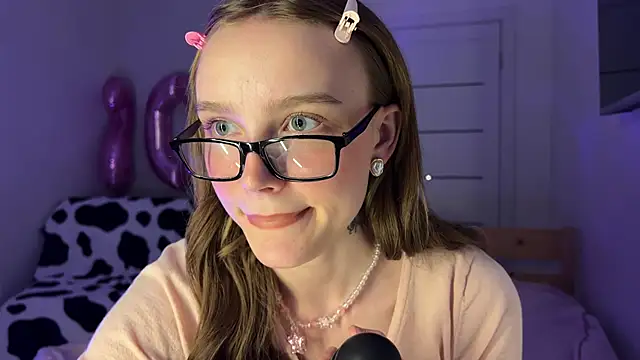 Lolatatee online show from 27, 3, 2026