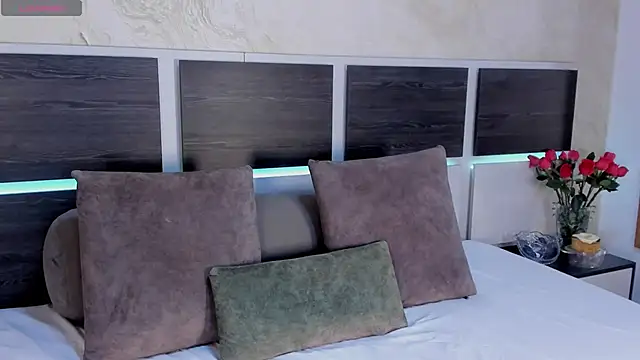 Natalia Cruzz online show from 22, 5, 2026