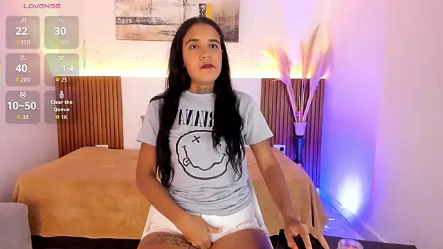 Tiana Glow2 online show from 19, 6, 2026