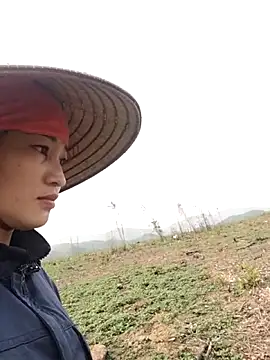 Lilinn  online show from 11, 4, 2026