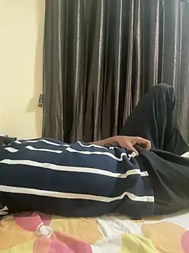 Snapshot of Hunnybunny1990 chatting on 28, 2, 2026 Hunnybunny1990 online show from 28, 2, 2026