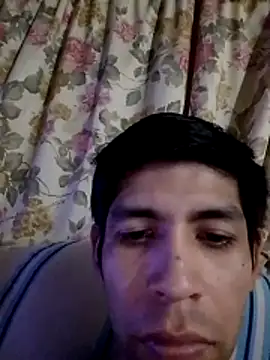 Snapshot of Crischicofresa chatting on 1, 3, 2026 Crischicofresa online show from 1, 3, 2026