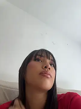 Mia-villalobos online show from 8, 7, 2026