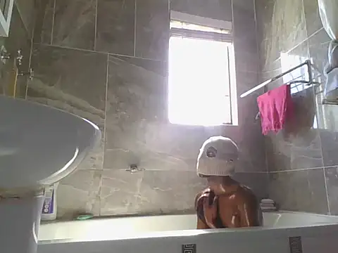 BumbleBee84 online show from 7, 3, 2026