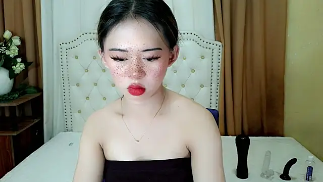 Snapshot of Seductive_sophie chatting on 25, 6, 2026 Seductive sophie online show from 25, 6, 2026