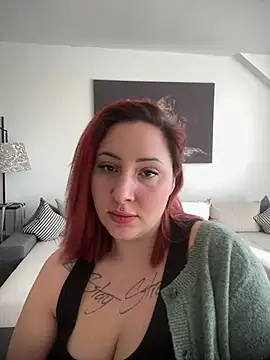 Snapshot of HotMerry chatting on 2, 3, 2026 HotMerry online show from 2, 3, 2026