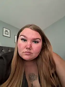 BeeMay22 online show from 8, 5, 2026