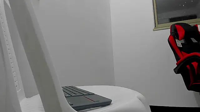 Snapshot of Mnell28 chatting on 2, 3, 2026 Mnell28 online show from 2, 3, 2026