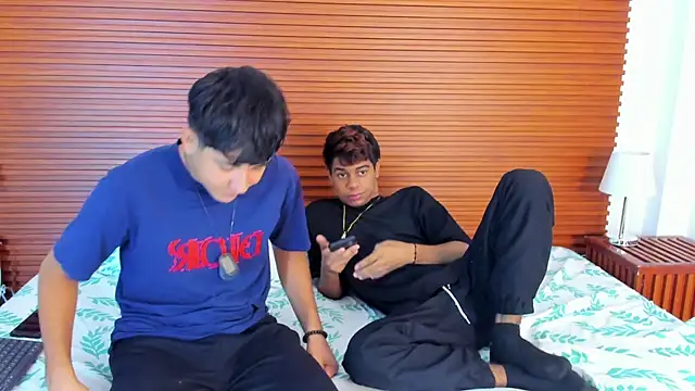 peakk twiinns online show from 14, 4, 2026